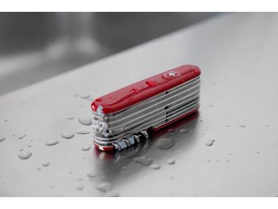 Як доглядати за ножем Victorinox: чищення, заточування та гарантія