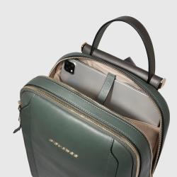 Жіночий рюкзак Piquadro CIRCLE (W92) Forest-Olive CA5566W92_VEVE2
