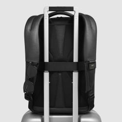 Рюкзак для ноутбука 15,6″ Piquadro THAN (S135) Black CA6611S135_N