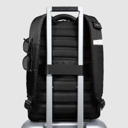 Рюкзак для ноутбука 15,6″ Piquadro ORION (S136) Black CA6621S136_N
