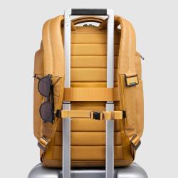 Рюкзак для ноутбука 15,6″ Piquadro CRONUS (S134) Yellow CA6689S134_G