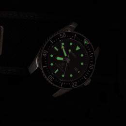 Мужские часы Seiko PROSPEX Solar Diver's SNE573P1