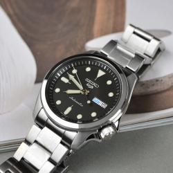 Чоловічий годинник Seiko 5 SPORTS SRPE55K1
