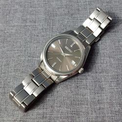Мужские часы Seiko CLASSIC QUARTZ TITANIUM SUR375P1