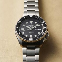 Чоловічий годинник Seiko 5 SPORTS SRPD55K1
