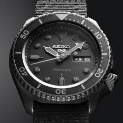 Чоловічий годинник Seiko 5 SPORTS SRPD79K1