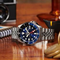Чоловічий годинник Seiko 5 SPORTS GMT SSK003K1